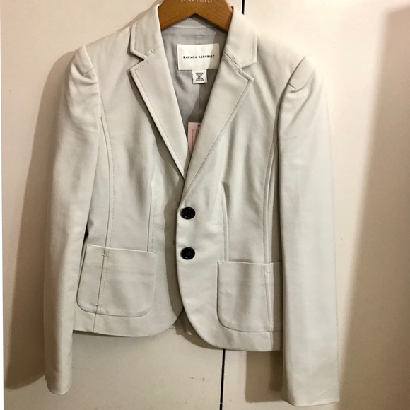 Banana Republic Cream Blazer - Picture 2 of 8